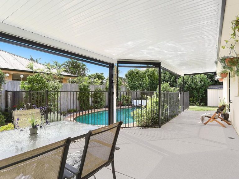 6 Mykonos Court, Kawana Island QLD 4575 - photo 3
