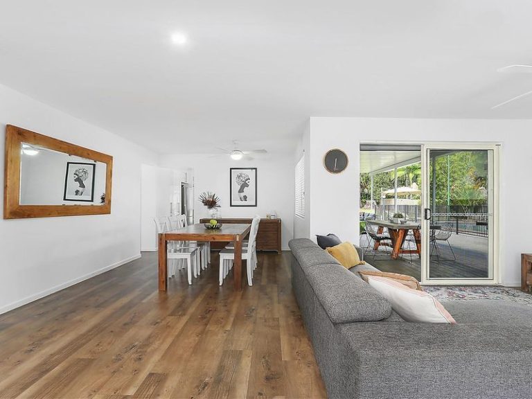 36 Casuarina Drive, LITTLE MOUNTAIN QLD 4551 - photo 4