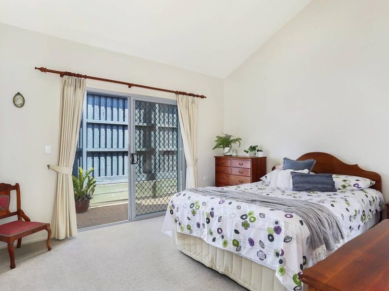 2/239 Kawana Way, KAWANA ISLAND QLD 4575 - photo 8