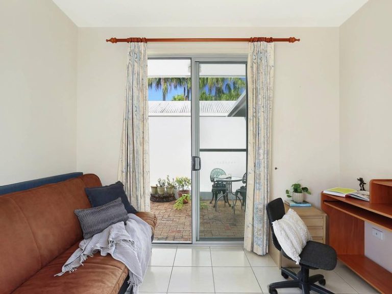2/239 Kawana Way, KAWANA ISLAND QLD 4575 - photo 9