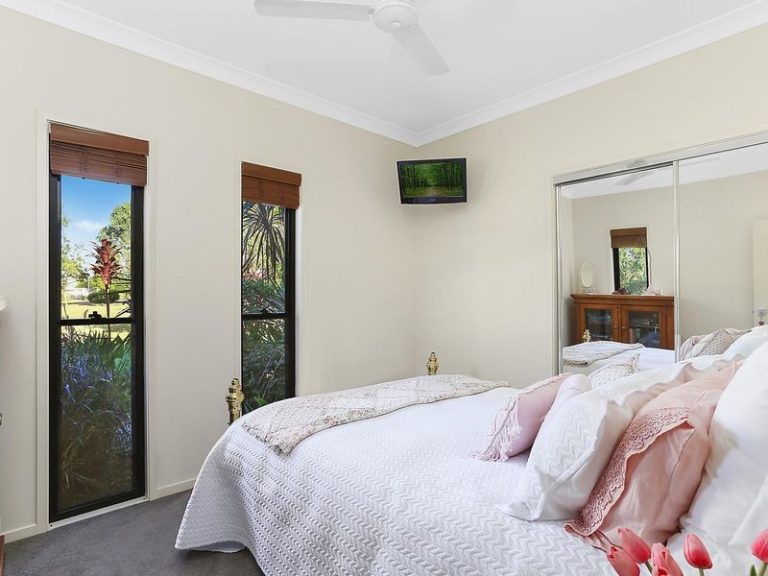 9 Woombye Street, Meridan Plains QLD 4551 - photo 11
