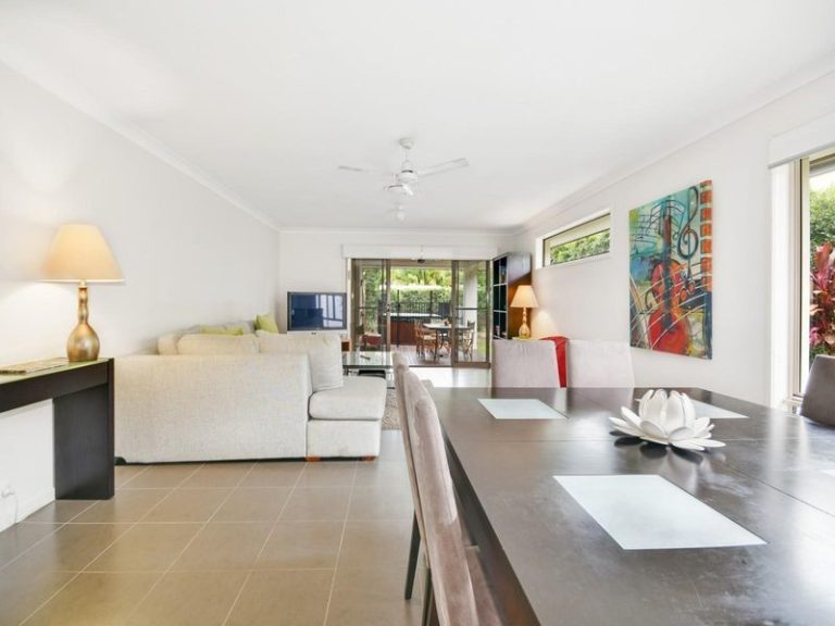 5 Kurrajong Crescent, MERIDAN PLAINS QLD 4551 - photo 5
