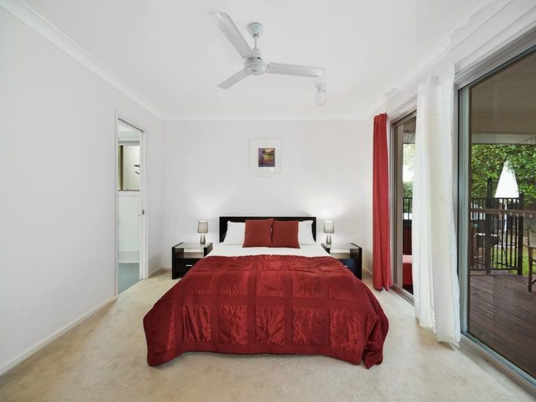 5 Kurrajong Crescent, MERIDAN PLAINS QLD 4551 - photo 8