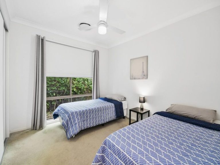 5 Kurrajong Crescent, MERIDAN PLAINS QLD 4551 - photo 10