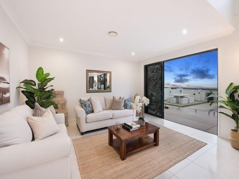 16 Renoso Place, Little Mountain QLD 4551 - photo 6