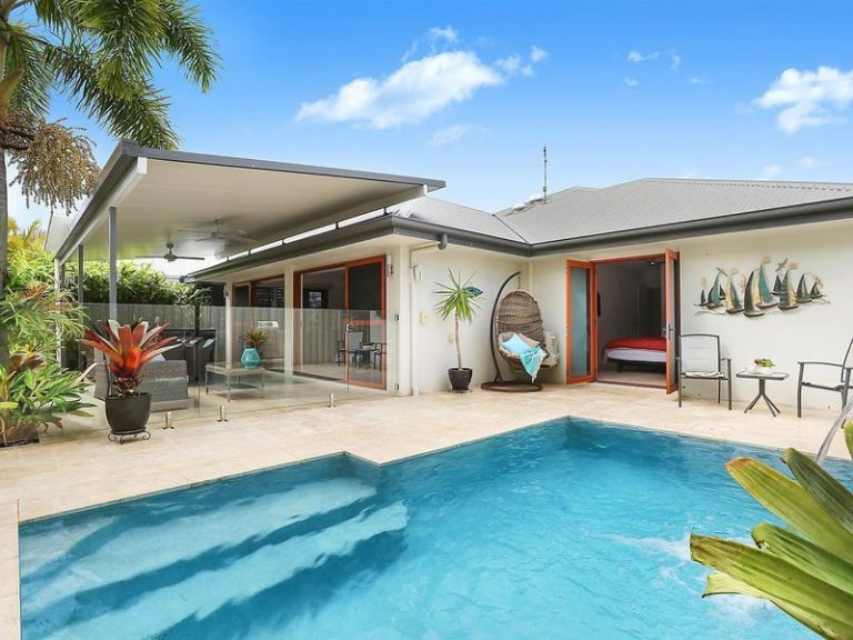 132 Grand Parade, KAWANA ISLAND QLD 4575 - McGrath Coast & Hinterland
