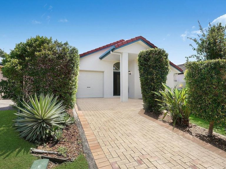 9 Wisteria Place, Currimundi QLD 4551 - photo 5