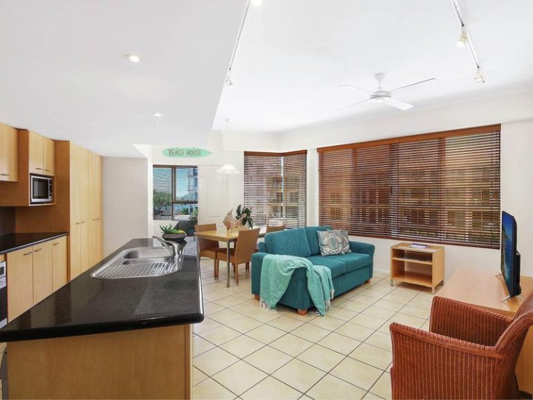 52/8 Levuka Avenue, KINGS BEACH QLD 4551 - photo 2