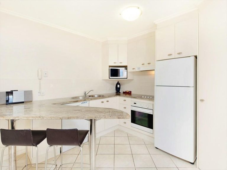 Level 3/20/79 Edmund Street, Kings Beach QLD 4551 - photo 4