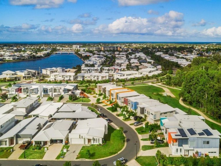 48 Viridian Circuit, Birtinya QLD 4575 - photo 12