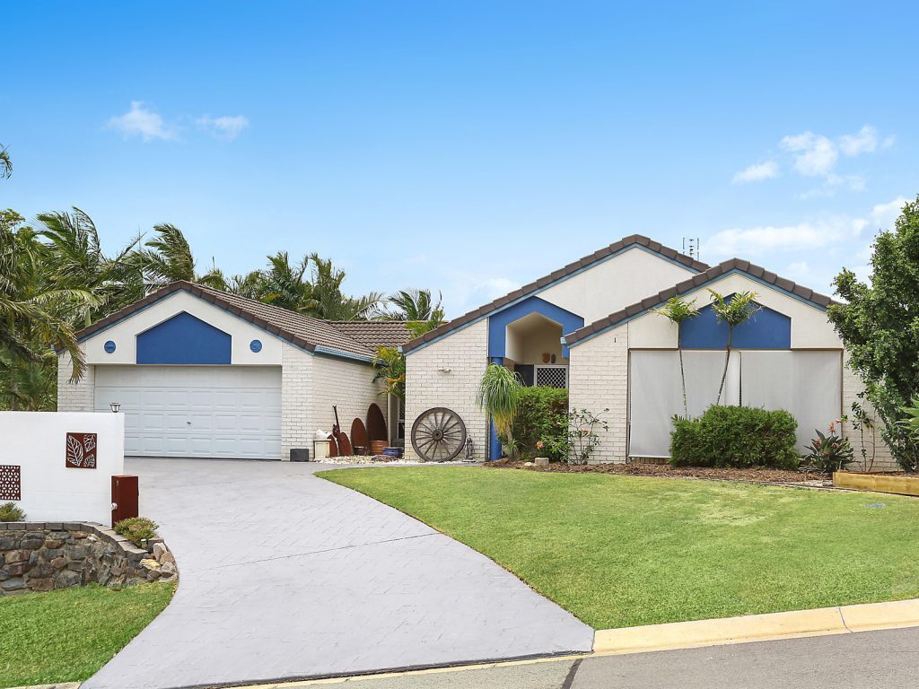 9 Snapper Street, Little Mountain QLD 4551 - photo 6