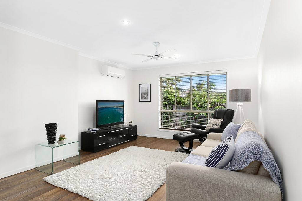 18 Turnbury Street, Little Mountain QLD 4551 - photo 3