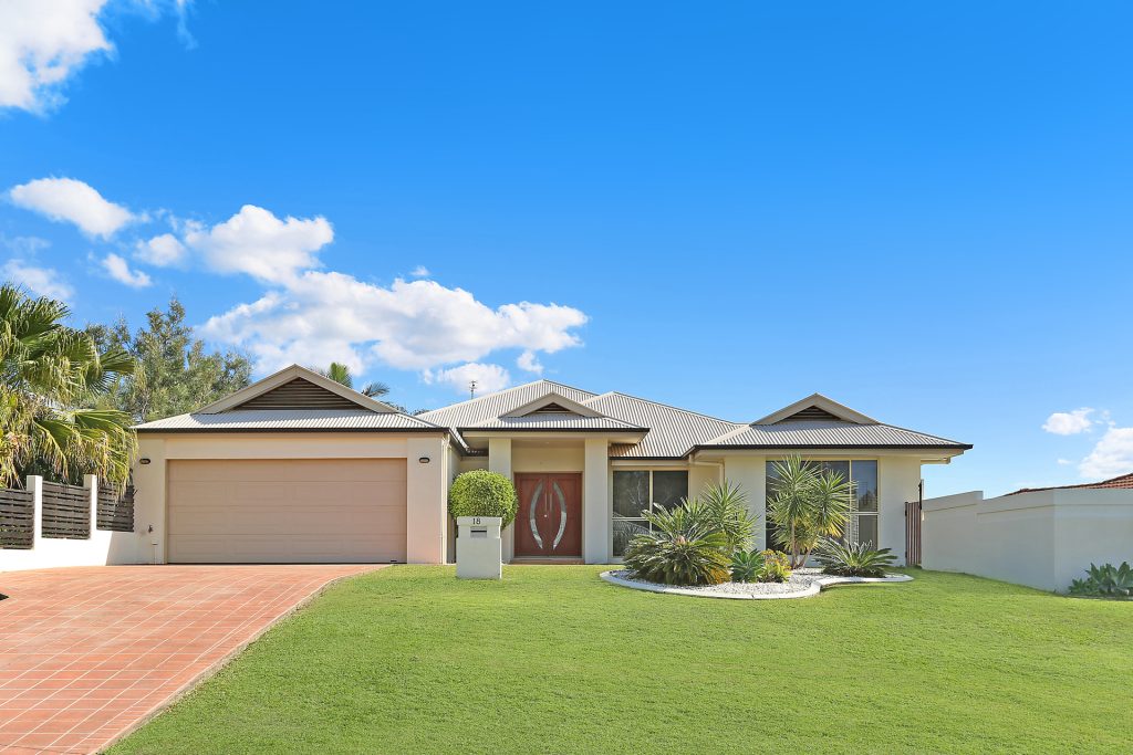 18 Turnbury Street, Little Mountain QLD 4551 - photo 7