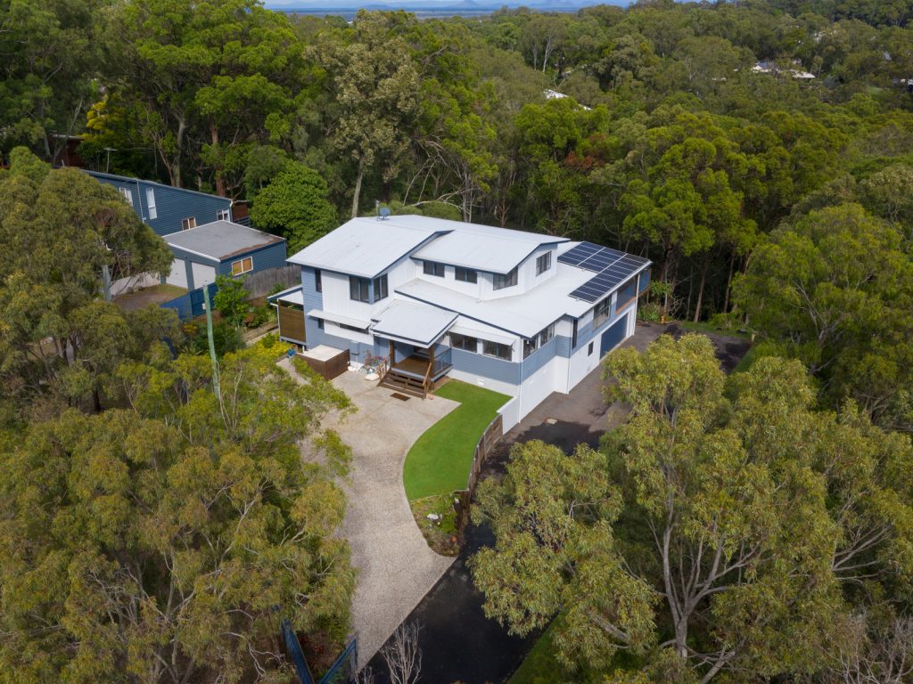 13 Sunset Drive, Little Mountain QLD 4551 - photo 10