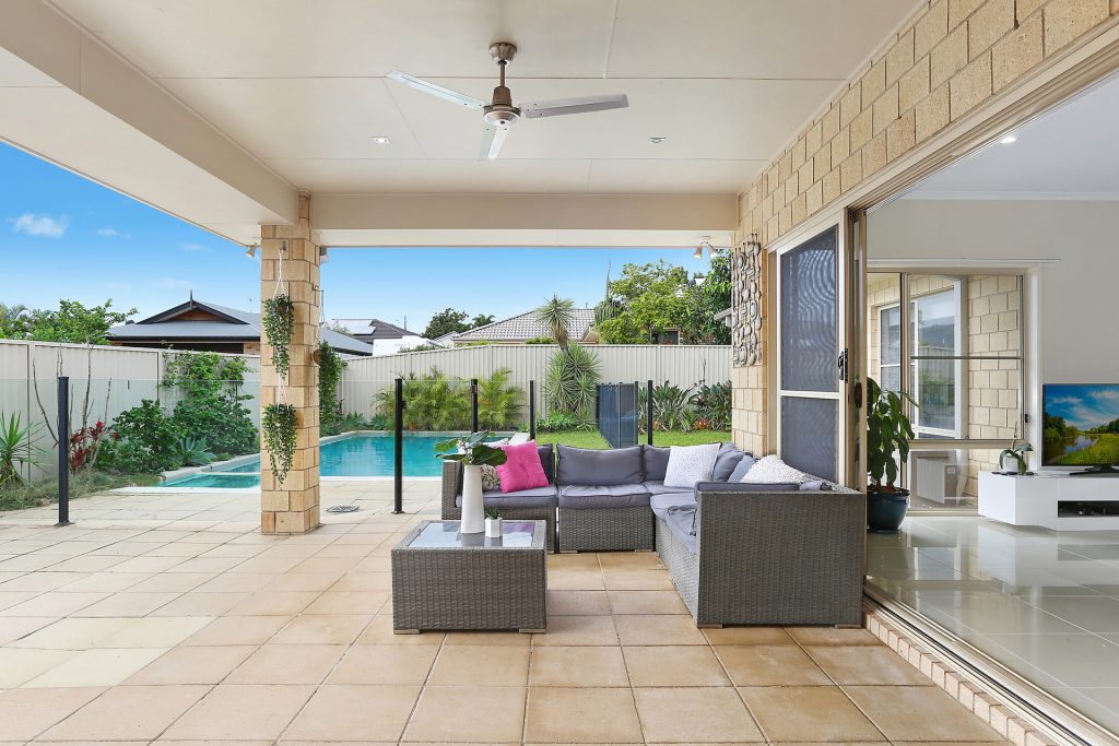 29 Cullen Drive, Little Mountain QLD 4551 - photo 2