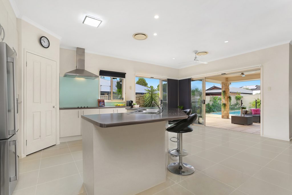 29 Cullen Drive, Little Mountain QLD 4551 - photo 5