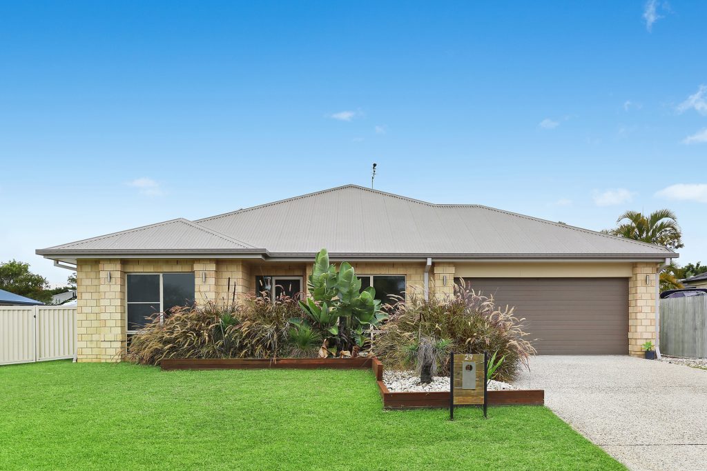 29 Cullen Drive, Little Mountain QLD 4551 - photo 6