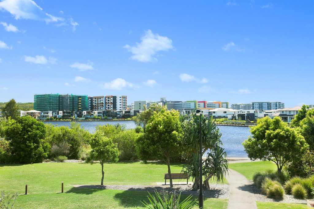 6 Akuna Street, Birtinya QLD 4575 - photo 3