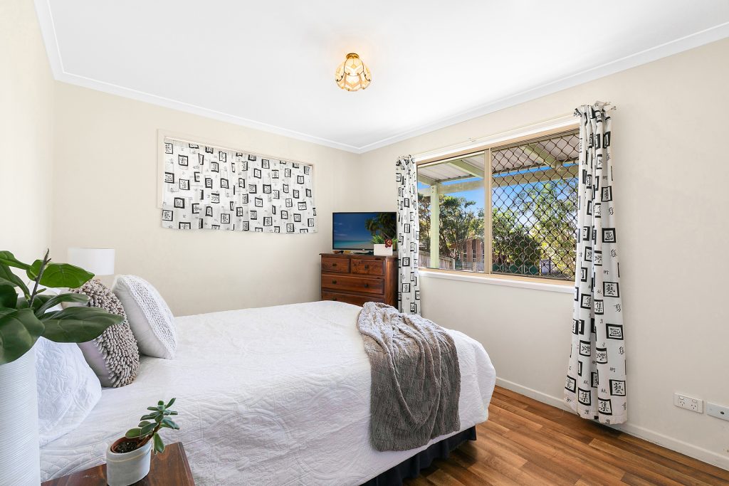 18 Doondoon Street, Currimundi QLD 4551 - photo 3
