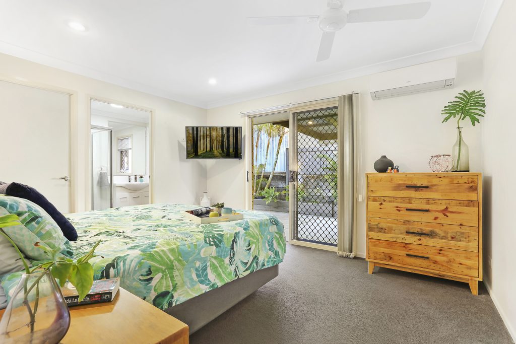 57 Turnbury Street, Little Mountain QLD 4551 - photo 5