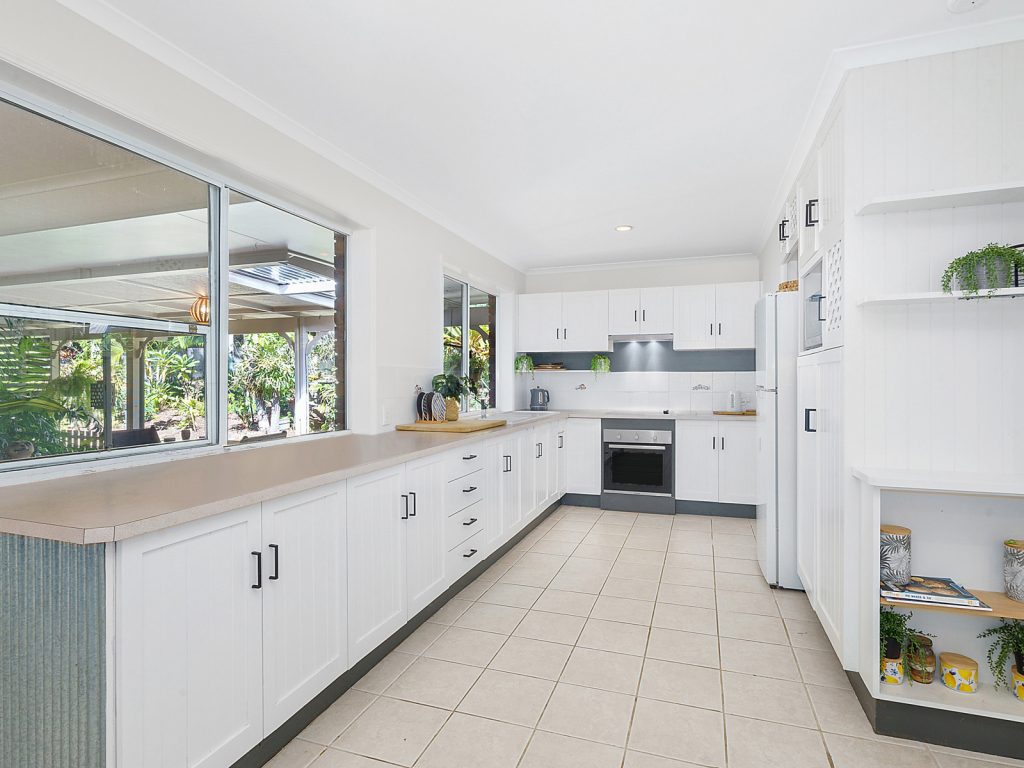 181 Sahara Road, Glass House Mountains QLD 4518 - photo 2