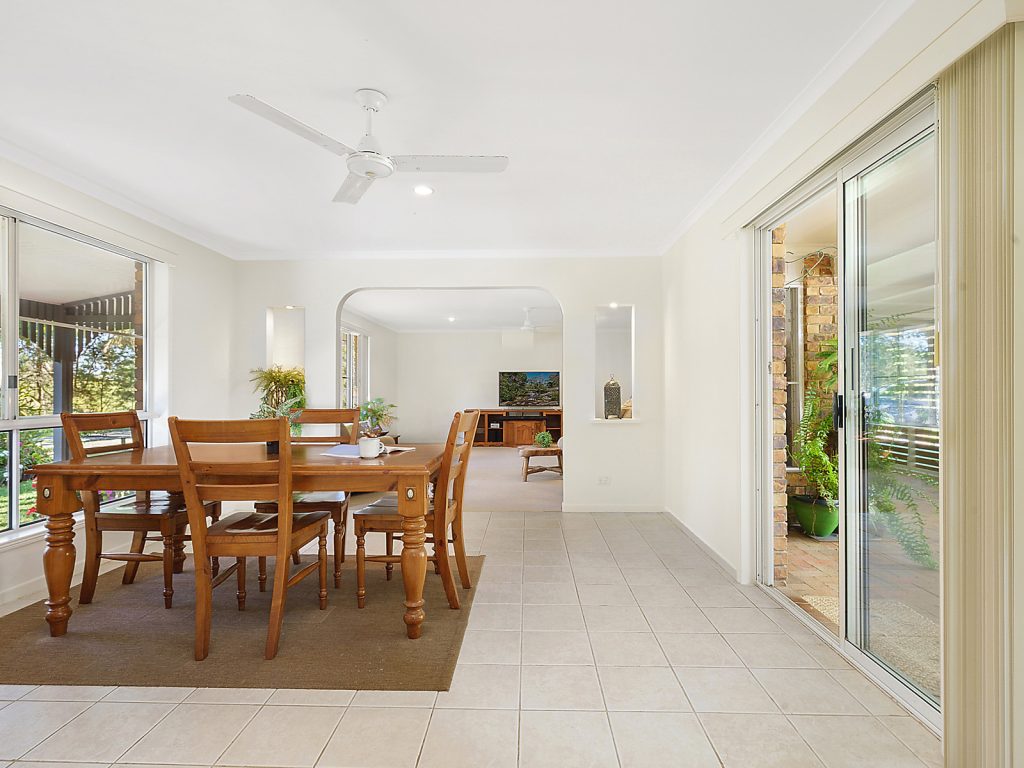 181 Sahara Road, Glass House Mountains QLD 4518 - photo 3