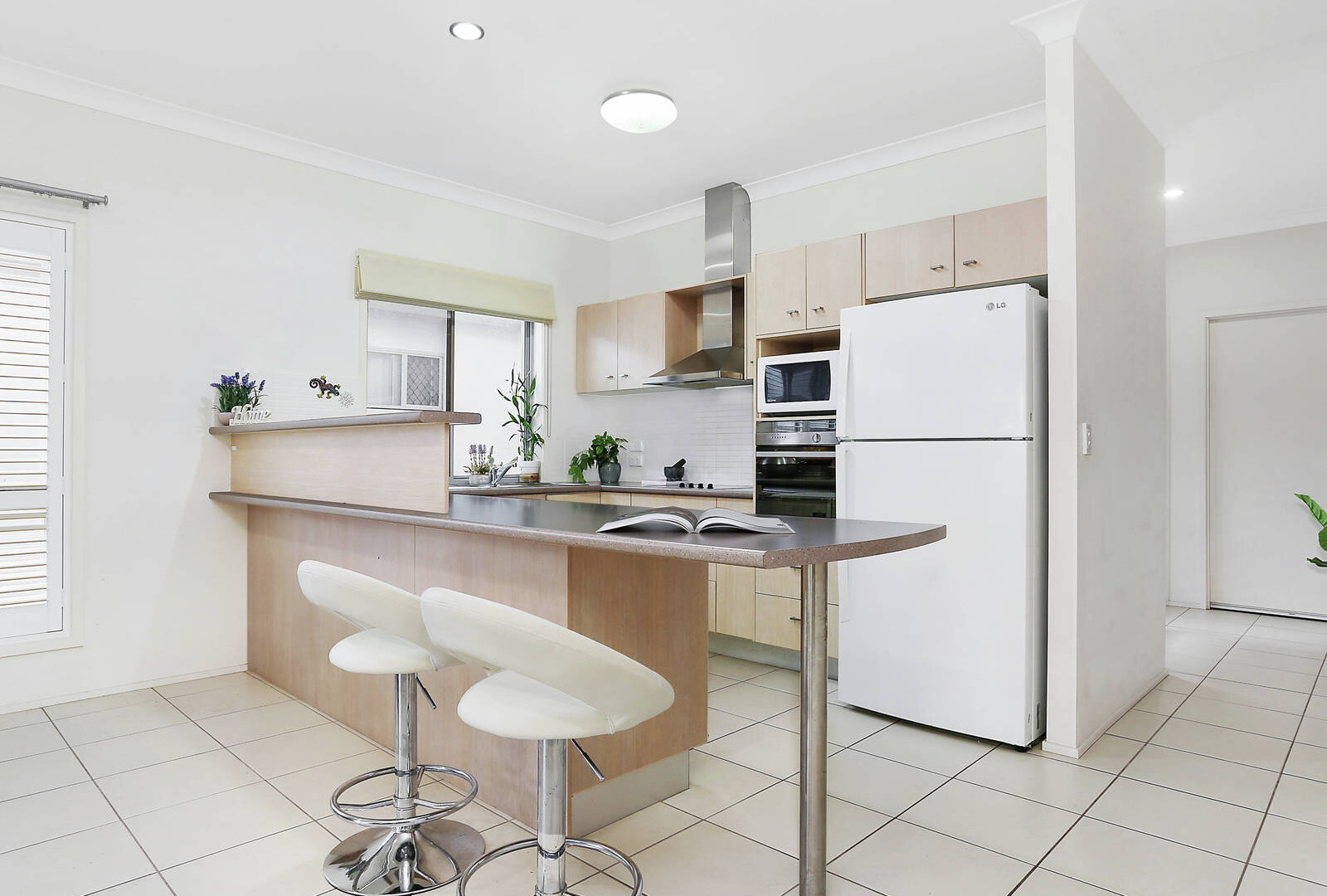 86/239 Kawana Way, Kawana Island QLD 4575 - photo 5