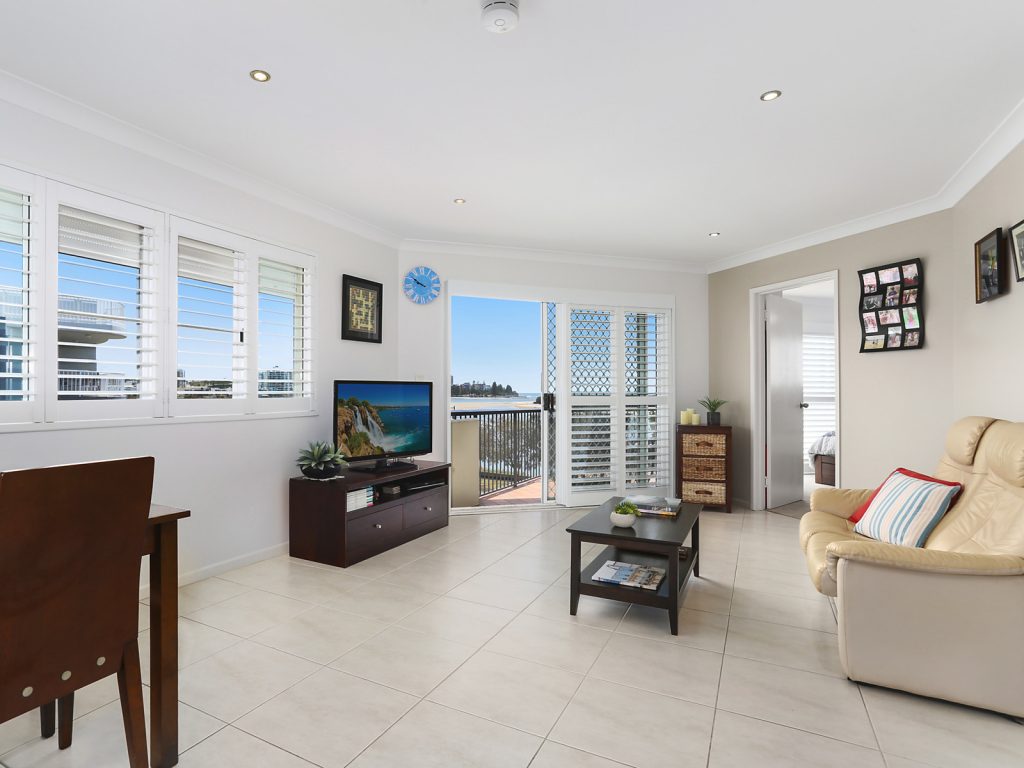 5/9 Esplanade, Golden Beach QLD 4551 - photo 3