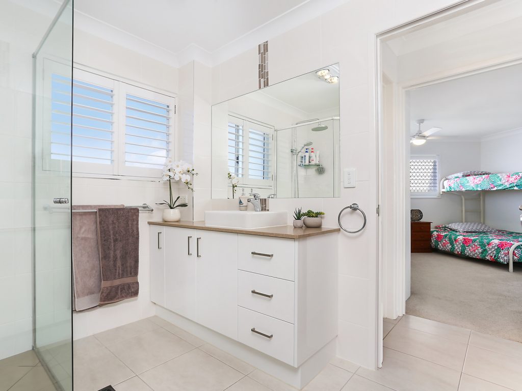 5/9 Esplanade, Golden Beach QLD 4551 - photo 5