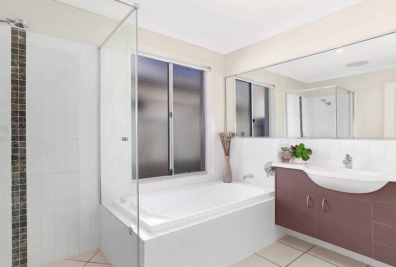 18 Barbuda Circuit, Kawana Island QLD 4575 - photo 14