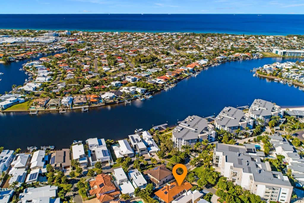 18 Barbuda Circuit, Kawana Island QLD 4575 - photo 5
