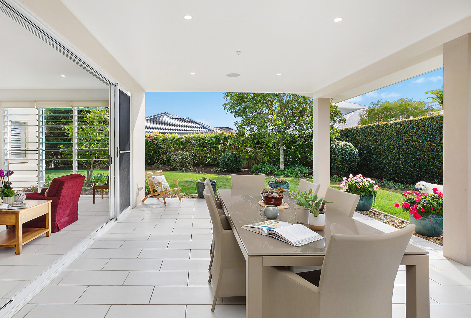 6 Jersey Place, Kawana Island QLD 4575 - photo 2