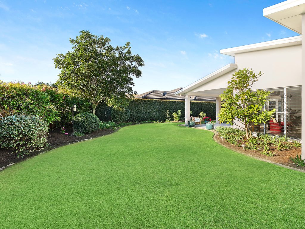 6 Jersey Place, Kawana Island QLD 4575 - photo 7