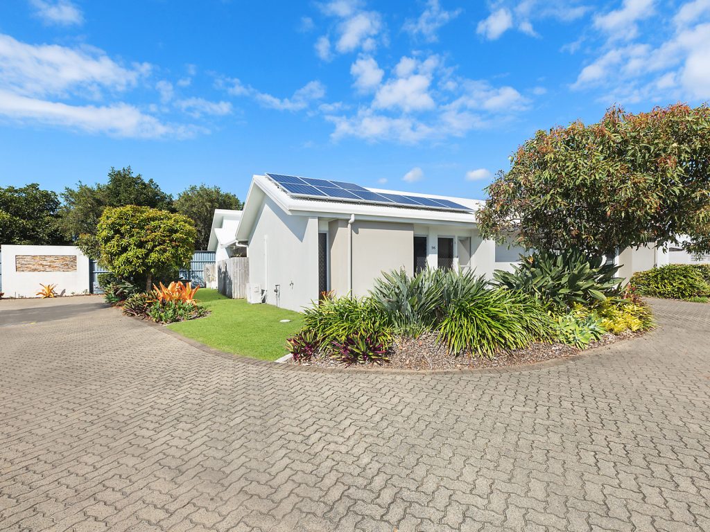 96/239 Kawana Way, Kawana Island QLD 4575 - photo 5