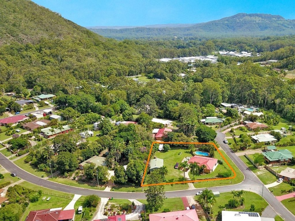 1 Georgina Place, Beerwah QLD 4519 - photo 12