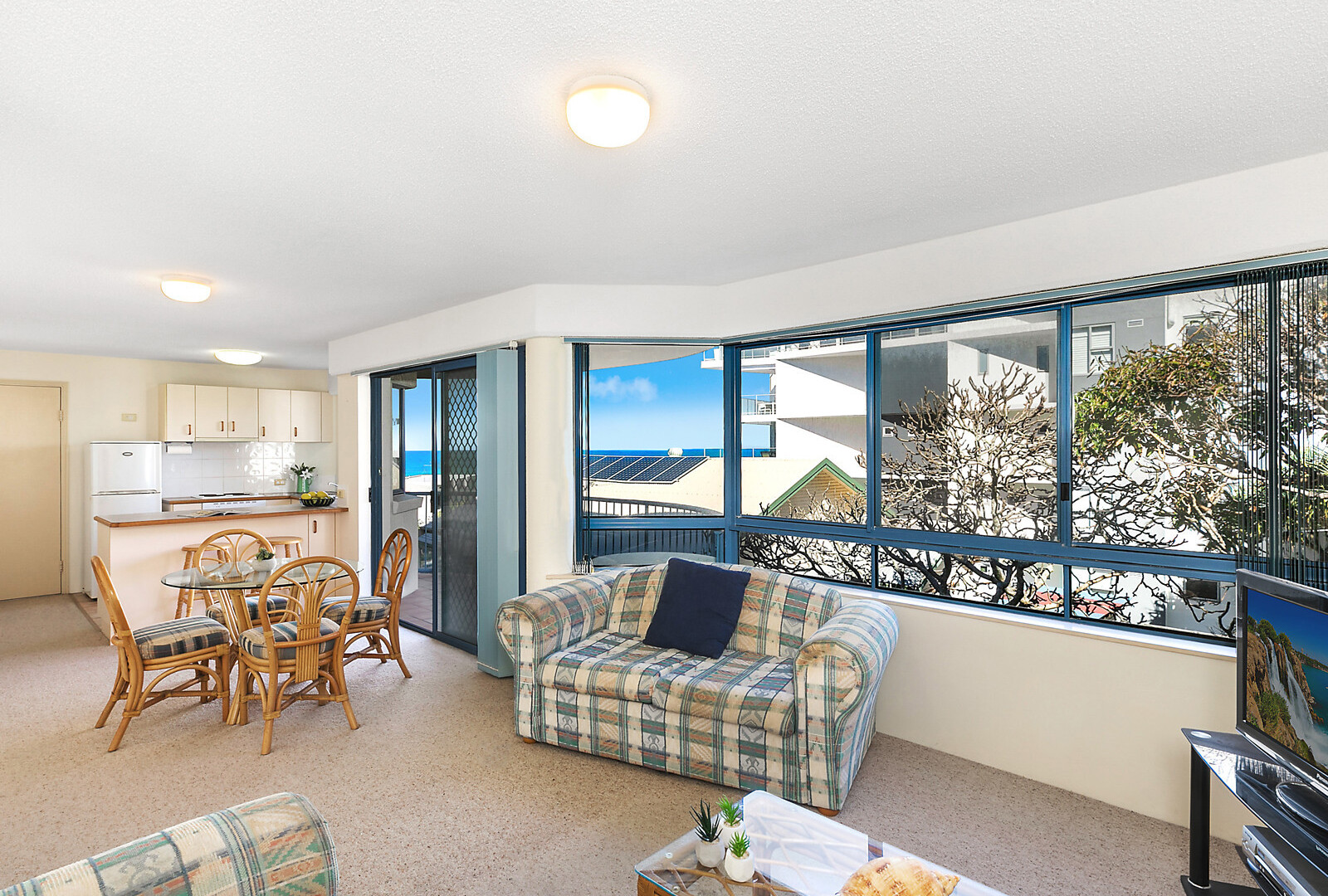 3/12 Orvieto Terrace, Kings Beach QLD 4551 - photo 3