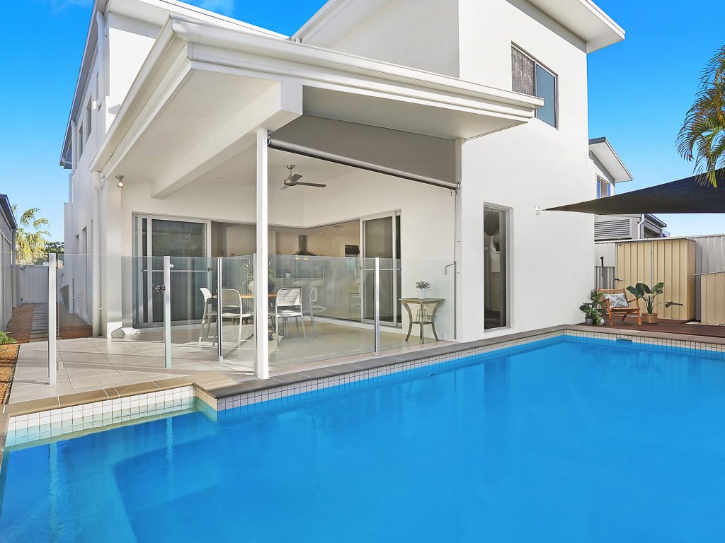 15 Cocos Court, Kawana Island QLD 4575 - photo 2