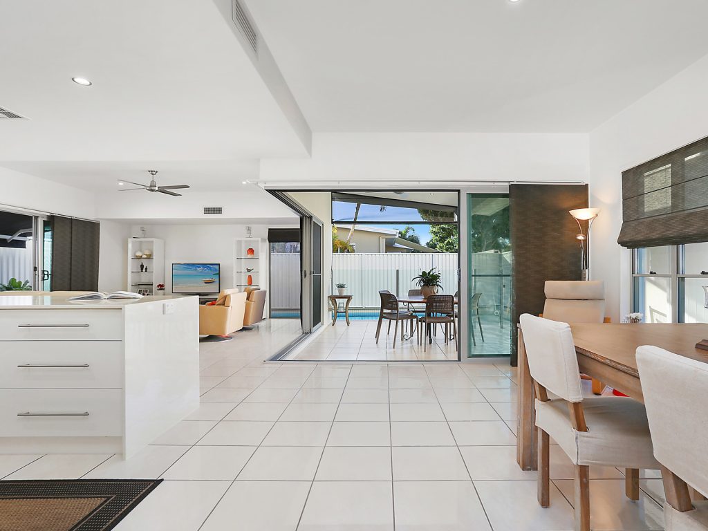 15 Cocos Court, Kawana Island QLD 4575 - photo 3