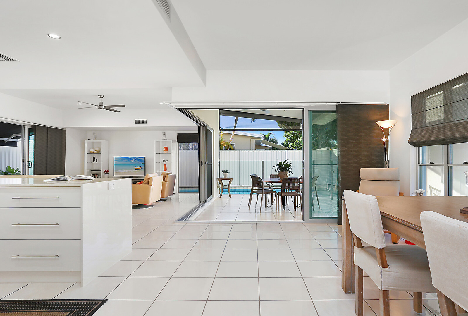 15 Cocos Court, Kawana Island QLD 4575 - photo 3