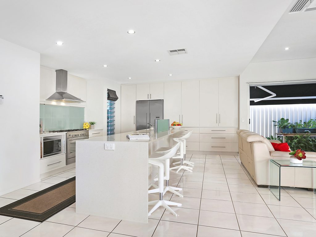 15 Cocos Court, Kawana Island QLD 4575 - photo 5