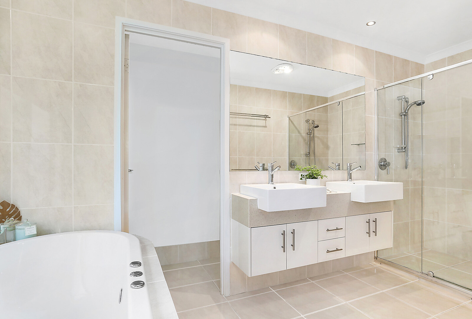 15 Cocos Court, Kawana Island QLD 4575 - photo 9