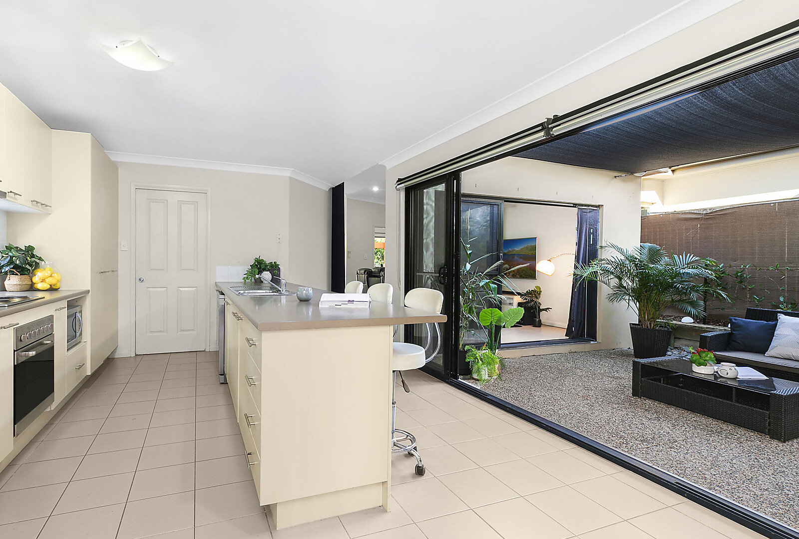 5 Woombye Street, Meridan Plains QLD 4551 - photo 3