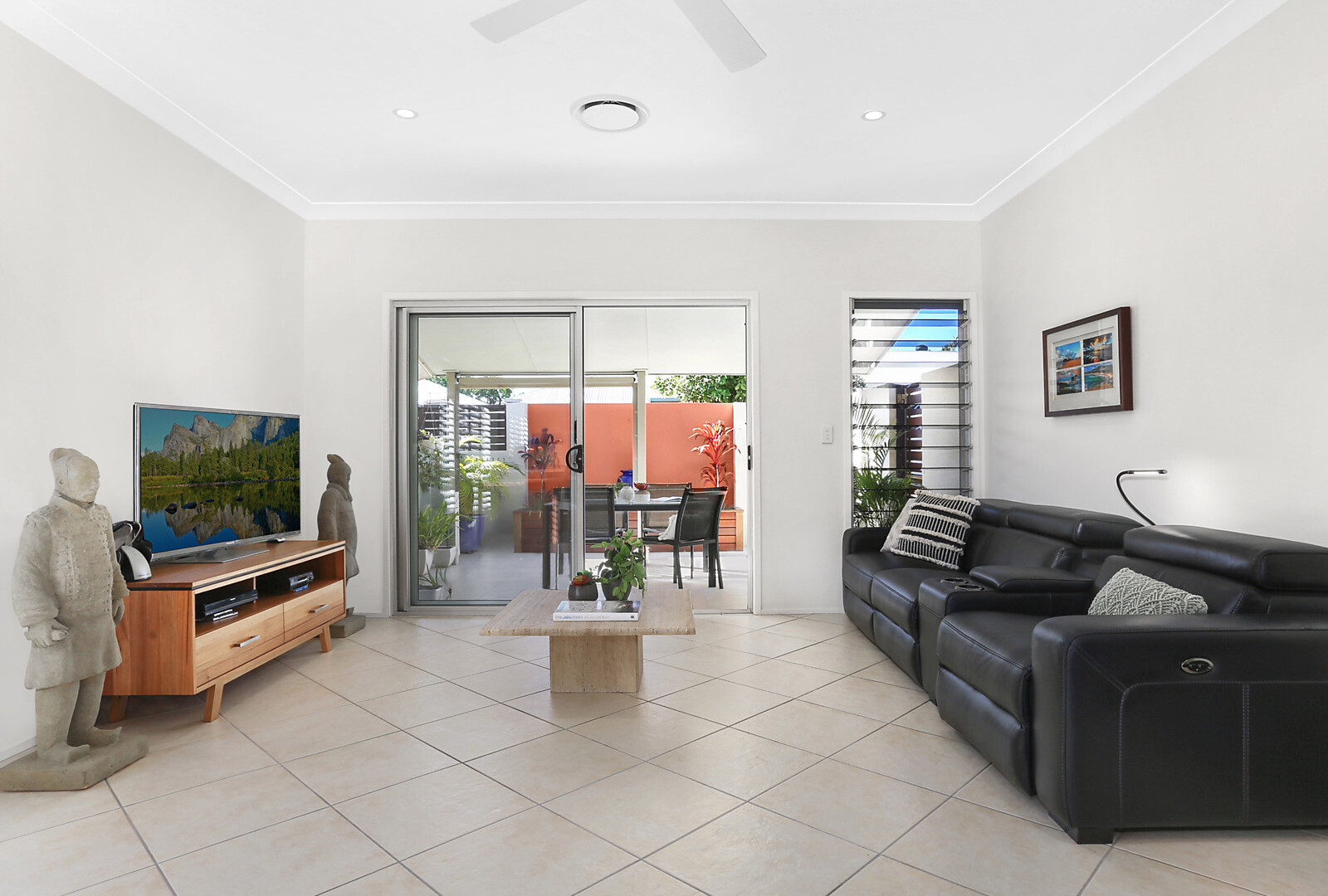 127/2 Grand Parade, Kawana Island QLD 4575 - photo 3
