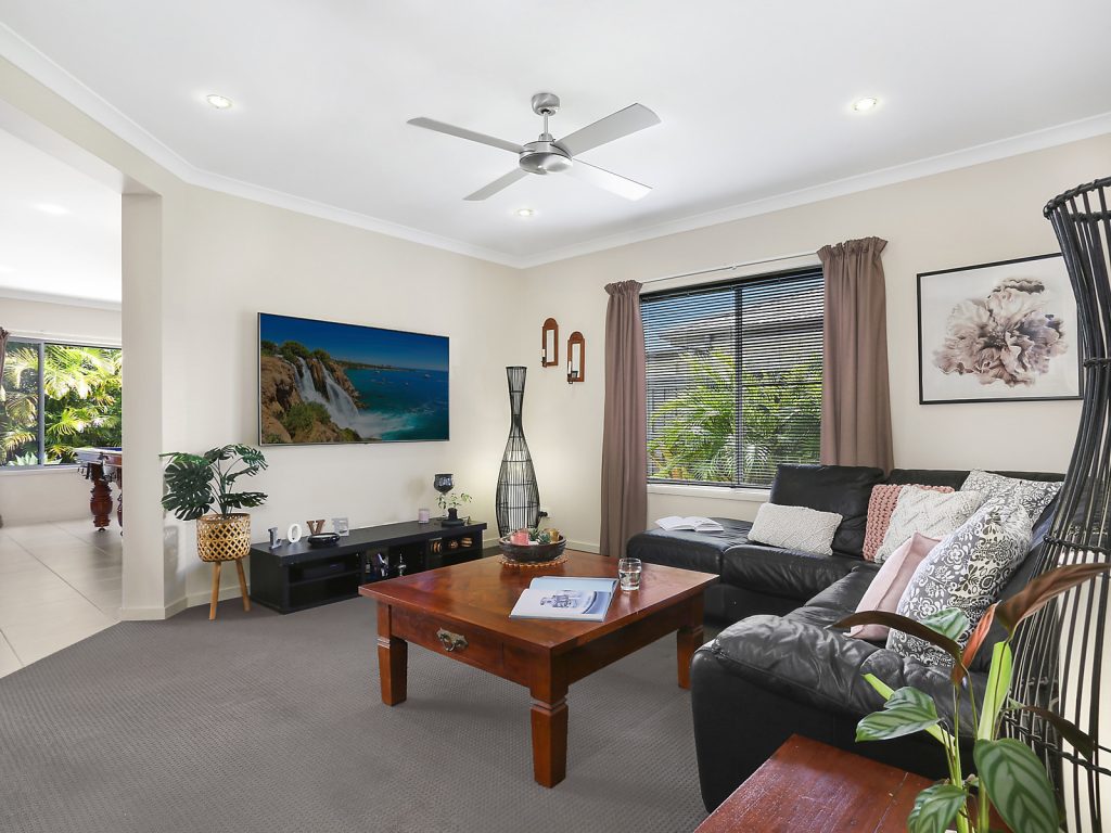 14 Headland Drive, Birtinya QLD 4575 - photo 10