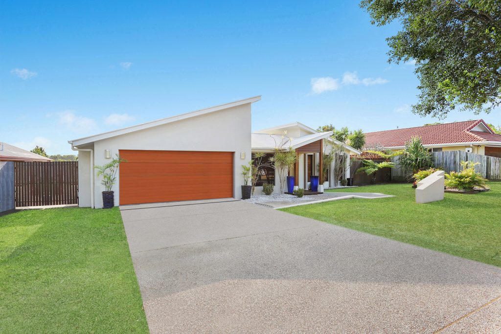 Sold - 6 Burrajum Place - New Property in Caloundra West - Real Estate by Nicki Colam