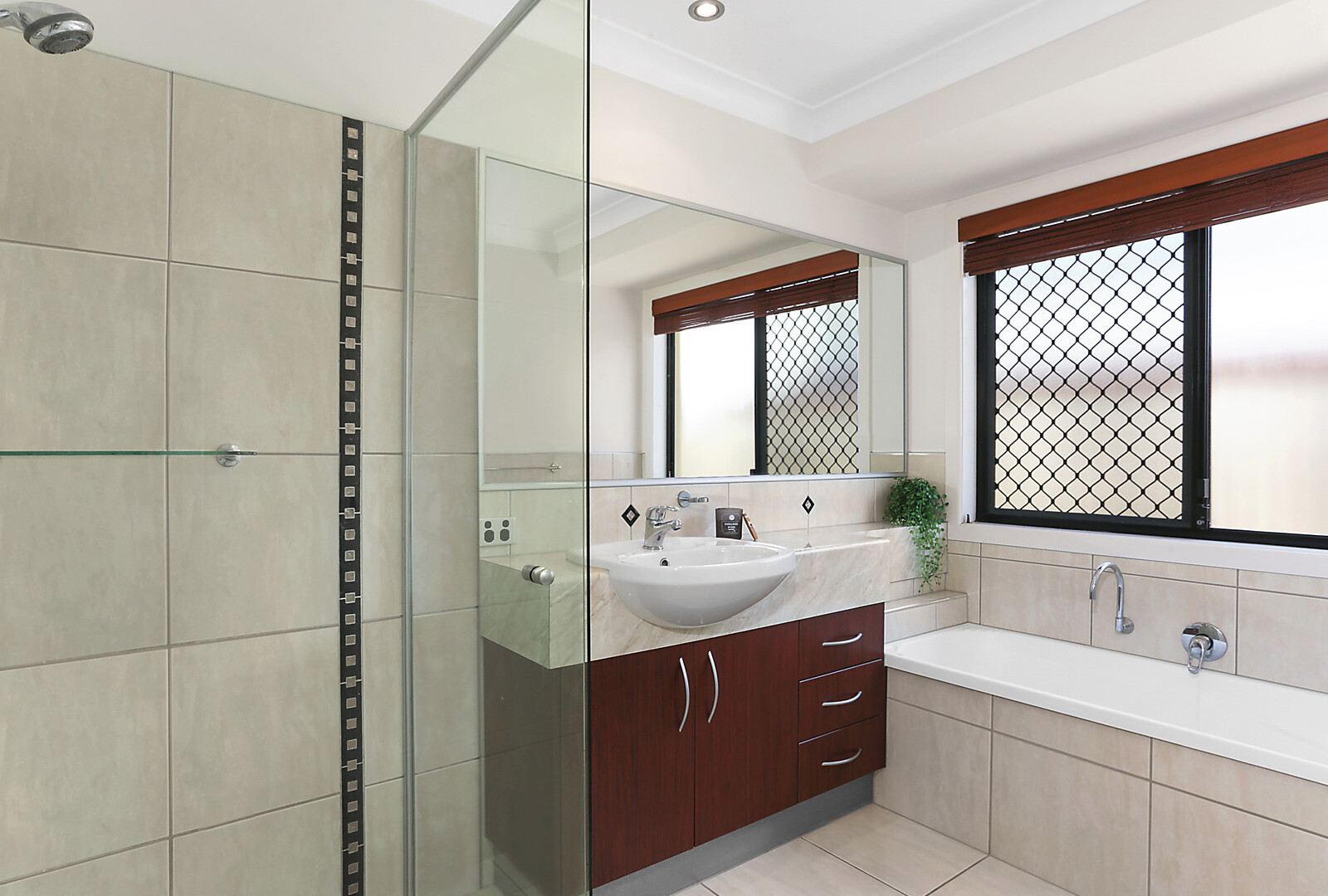 Sold - 6 Burrajum Place - New Property in Caloundra West - Real Estate by Nicki Colam