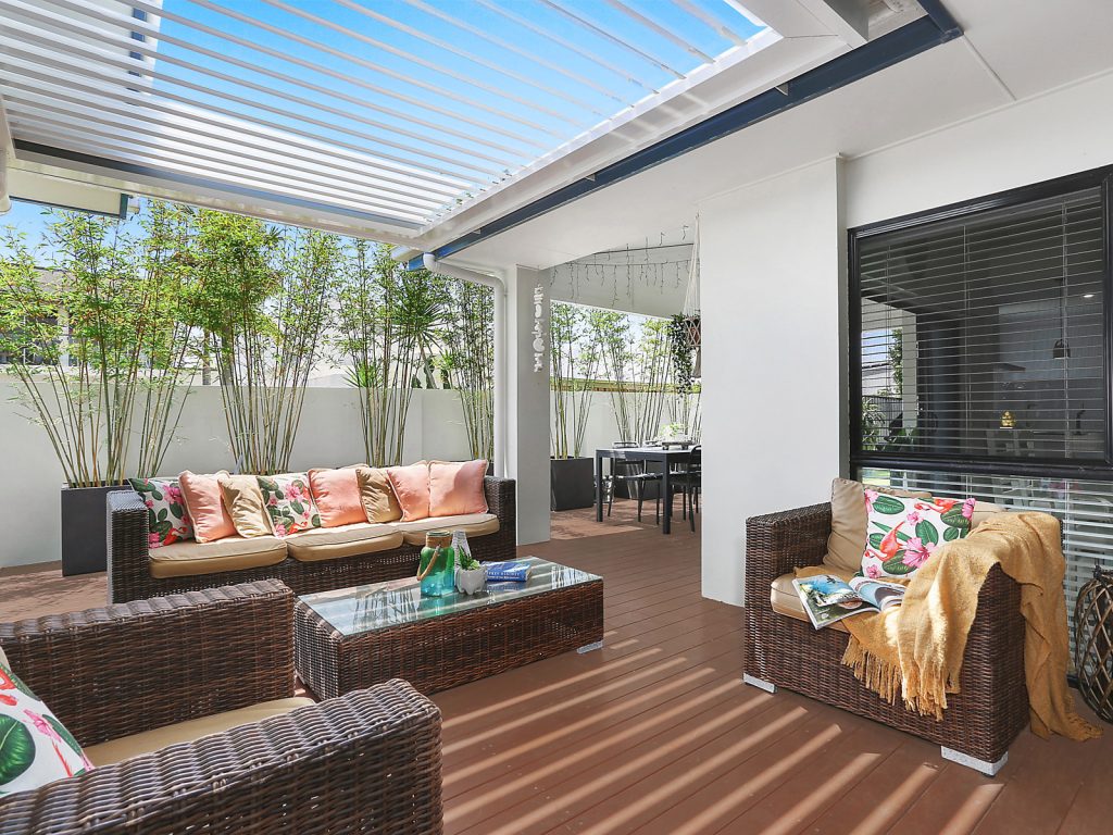 6 Melos Place, Kawana Island QLD 4575 - photo 2