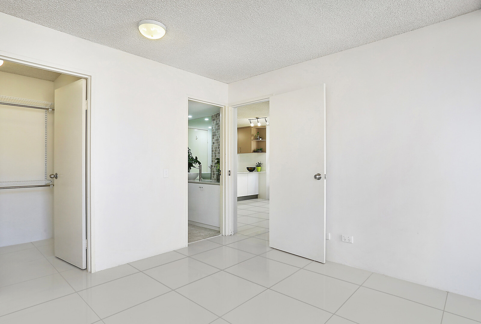 Level 2/5/52 King Street, Kings Beach QLD 4551 - photo 5