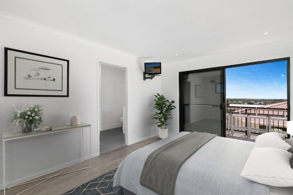 7 Enfield Crescent, Battery Hill QLD 4551 - photo 8