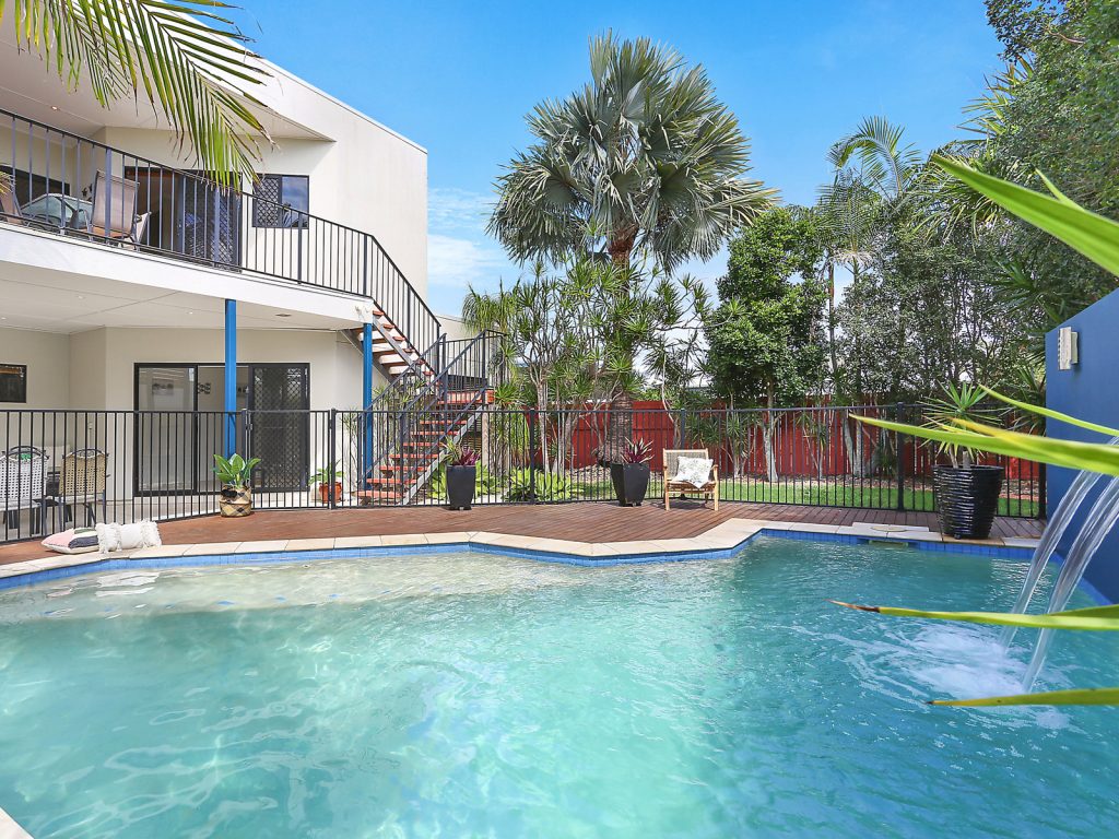 12 Seychelles Place, Kawana Island QLD 4575 - photo 2